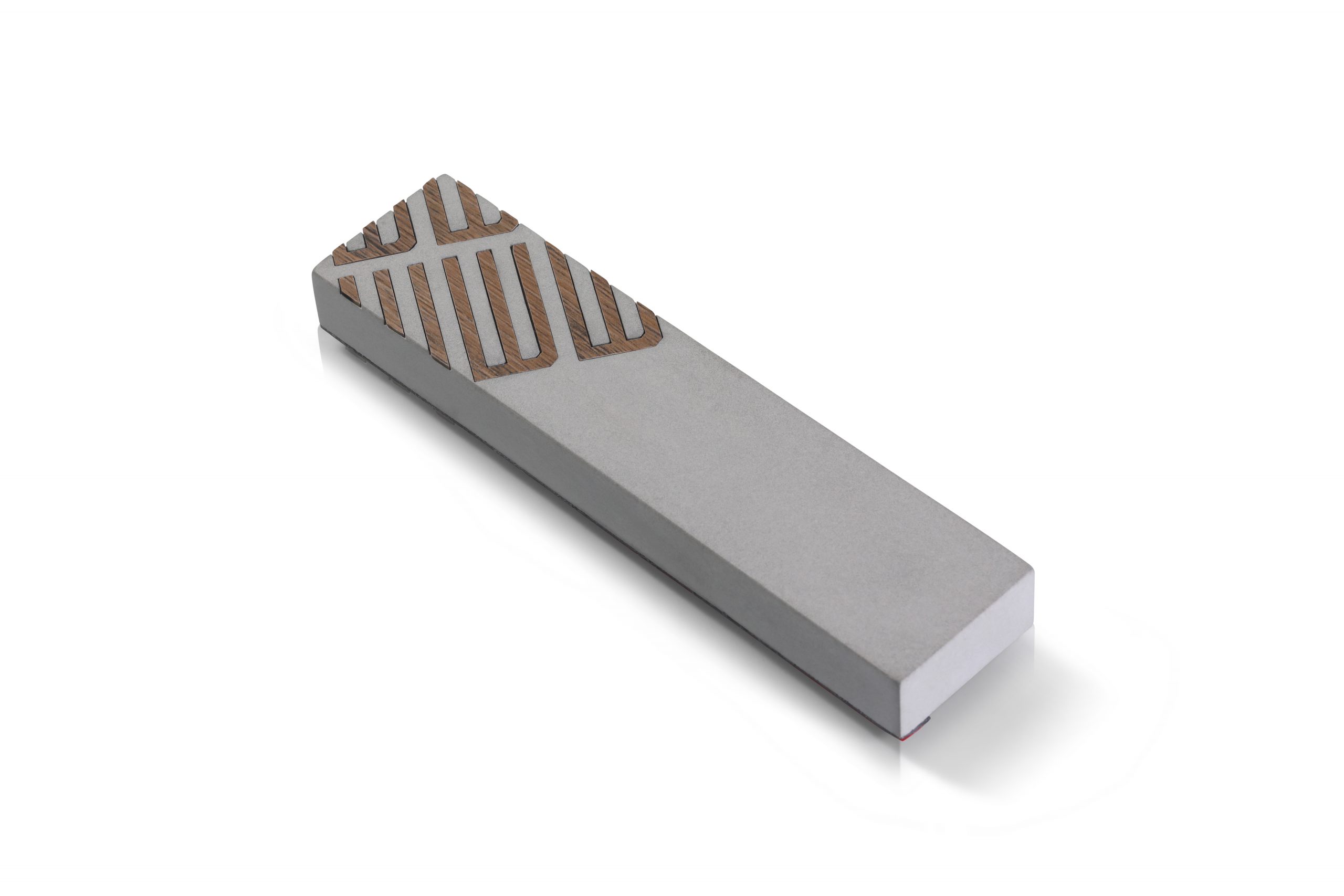 Elegant Mezuzah Case – Diagonal Design in Concrete and Wood