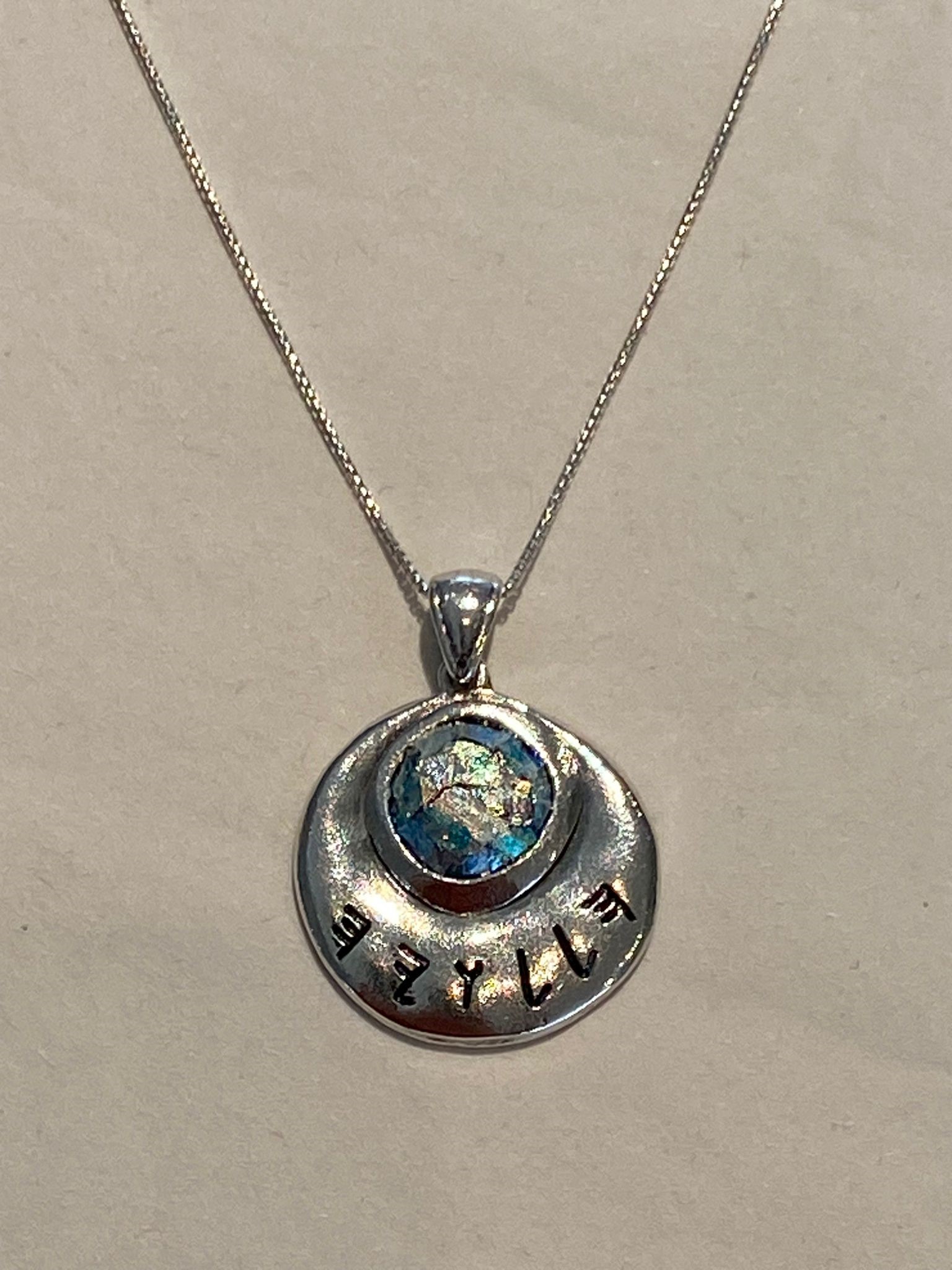 “Hallelujah” Roman Glass Pendant With Chain (silver)
